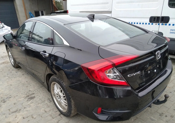 Honda Civic cena 37900 przebieg: 92900, rok produkcji 2019 z Człuchów małe 781